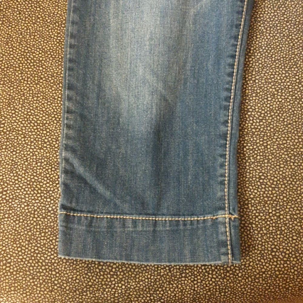 Capris, by Common Gene size 12 - Picture 2 of 11